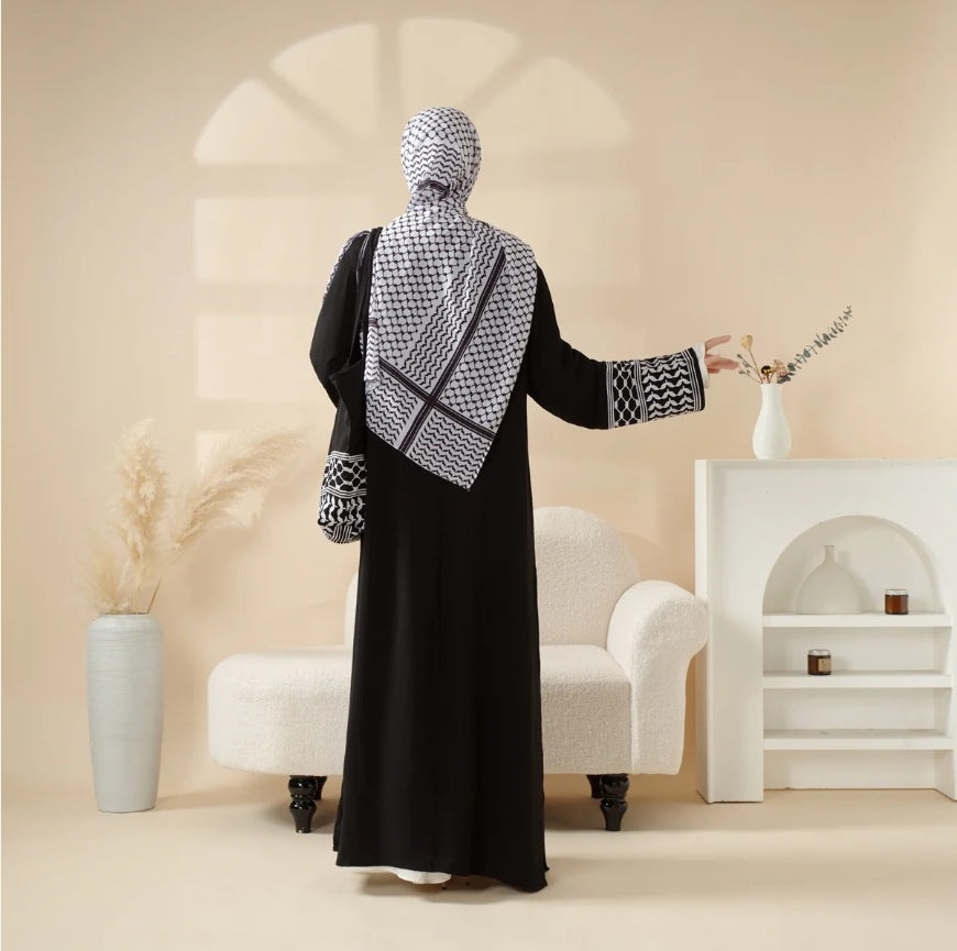 Keffiyeh Abaya Silhouette